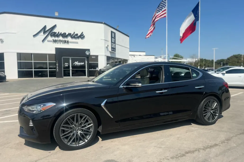 2019 Genesis G70 2.0T Advanced photo 1
