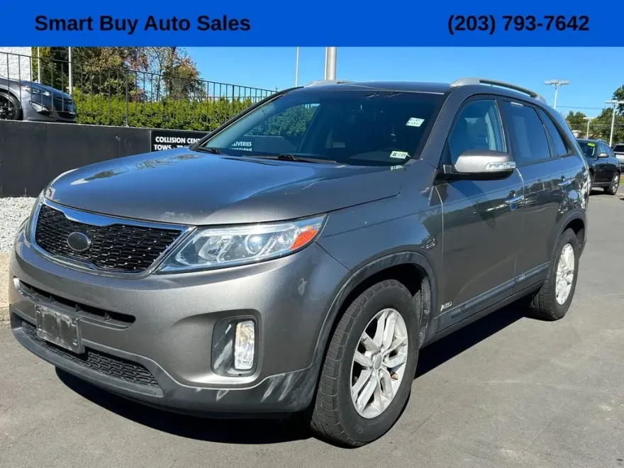 2014 Kia Sorento LX photo 1