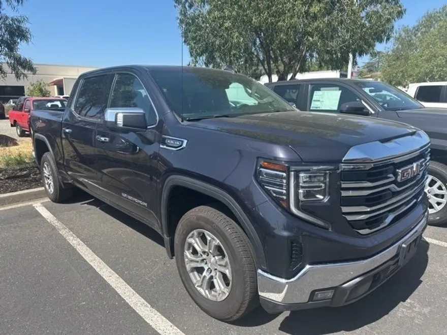 2024 Gmc Sierra 1500 SLT photo 1