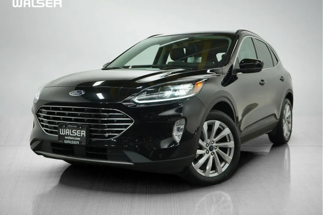 2022 Ford Escape Titanium Hybrid photo 1