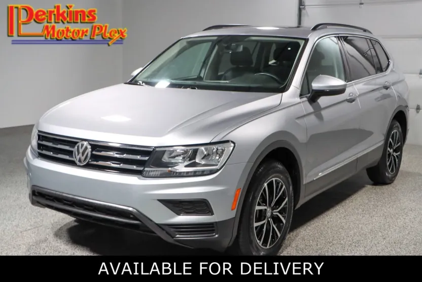 2021 Volkswagen Tiguan R-Line Black SEL photo 1
