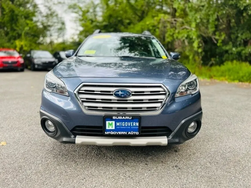 2017 Subaru Outback 2.5i Limited photo 1