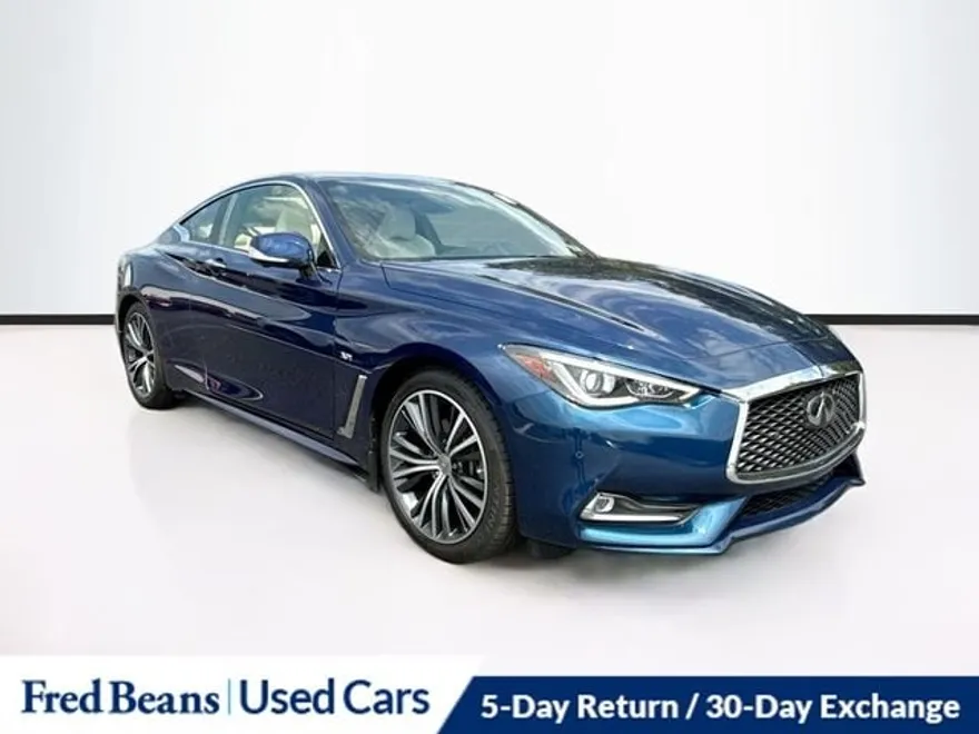 2018 Infiniti Q60 3.0t Luxe photo 1