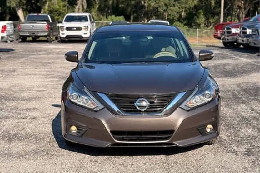 2016 Nissan Altima 2.5 S photo 1