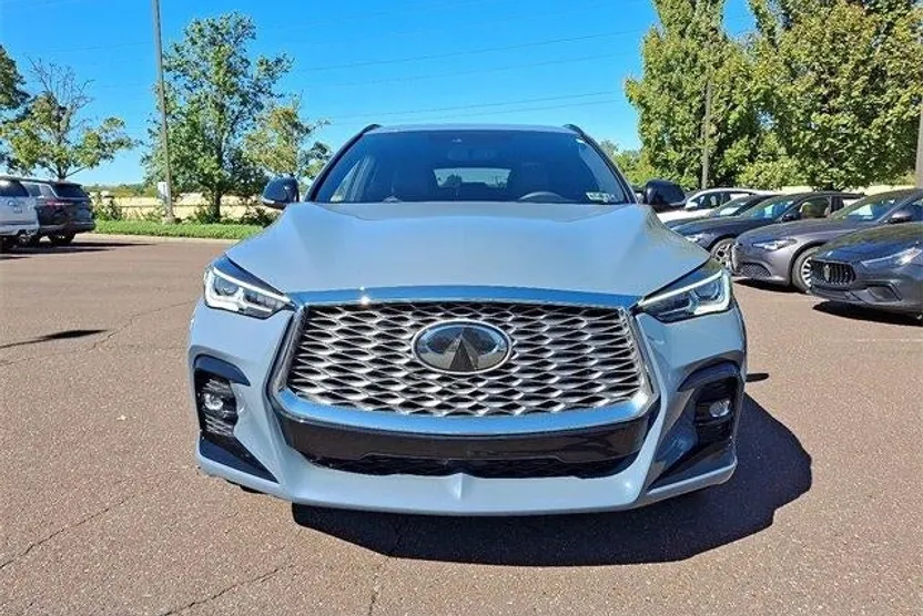 2023 Infiniti QX55 Luxe photo 1