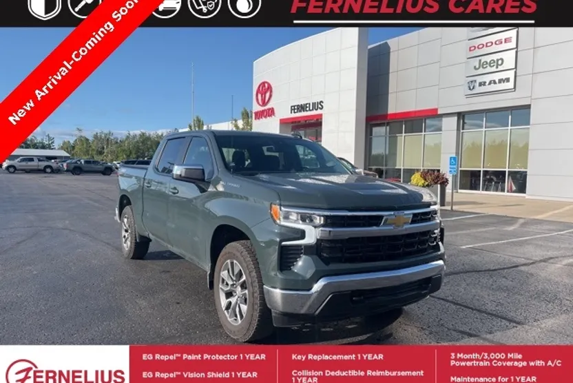2025 Chevrolet Silverado 1500 LT photo 1