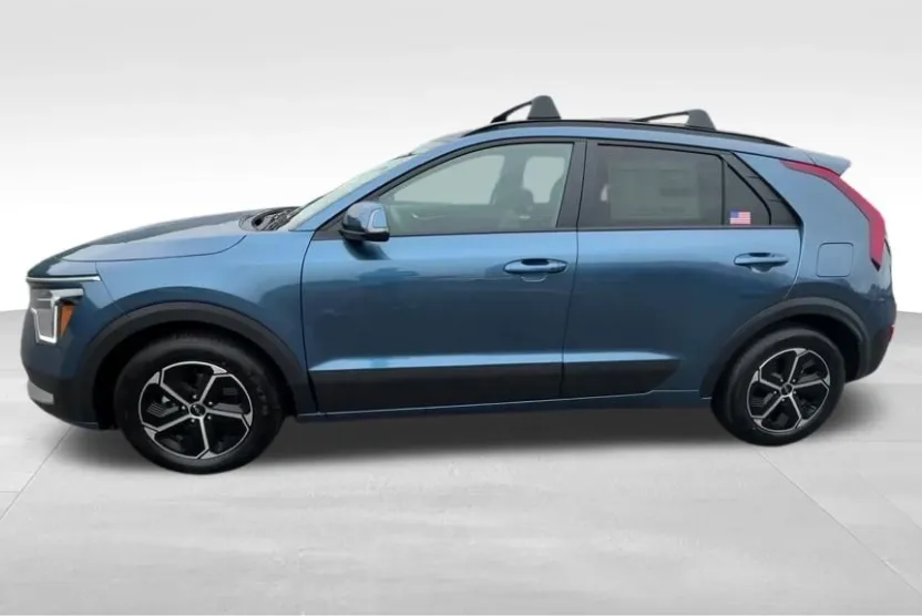 2025 Kia Niro EX photo 1