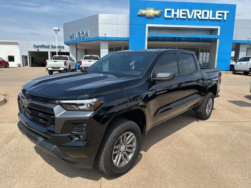 2026 Chevrolet Colorado LT photo 1