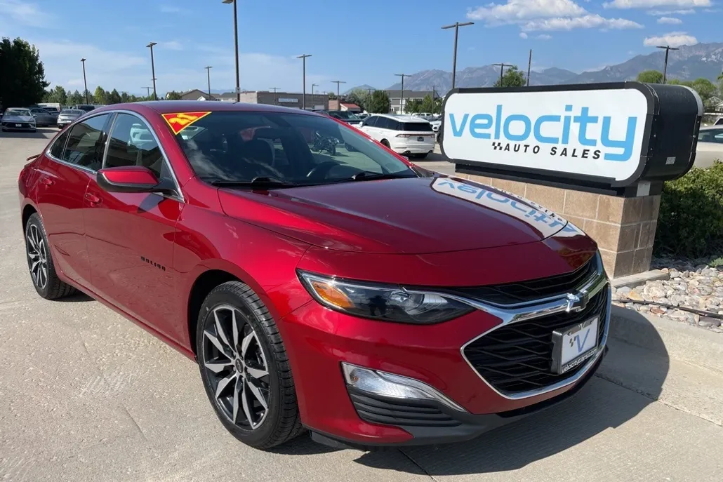 2021 Chevrolet Malibu RS photo 1