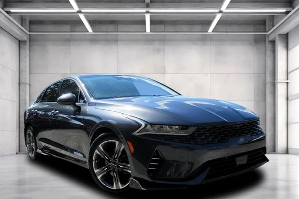 2022 Kia K5 EX photo 1