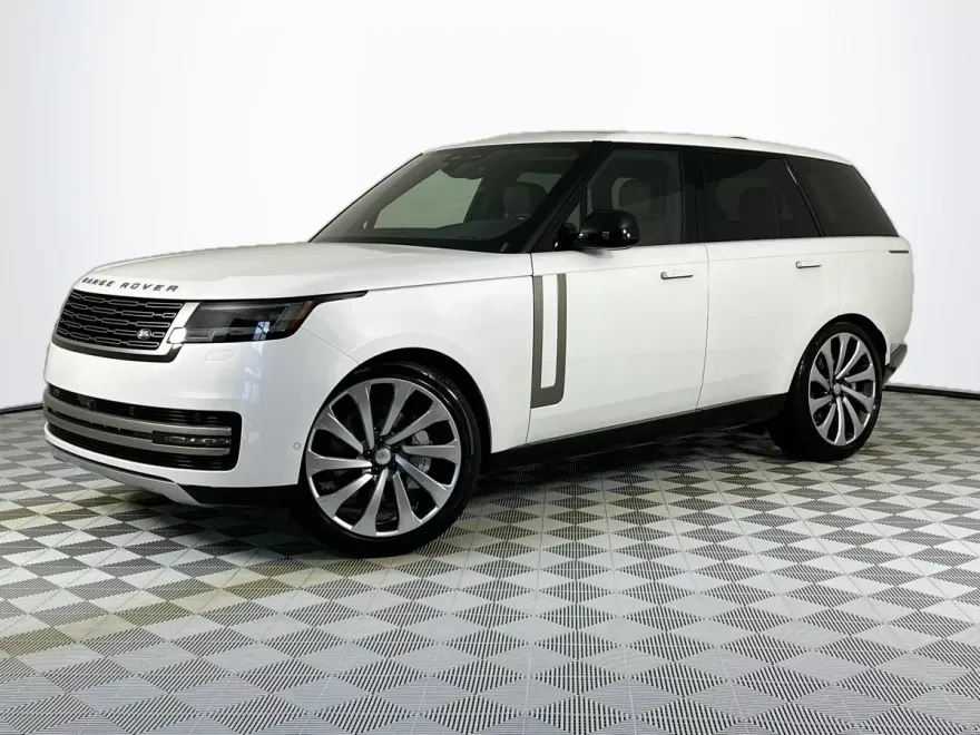 2025 Land Rover Range Rover SE photo 1