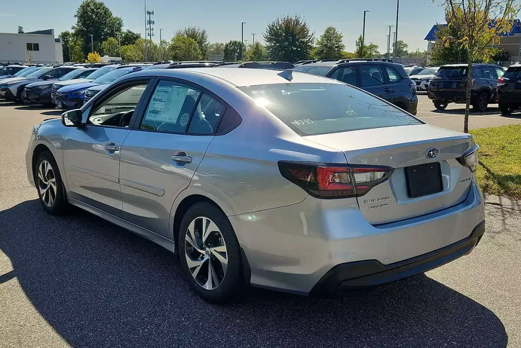 2025 Subaru Legacy Premium photo 1