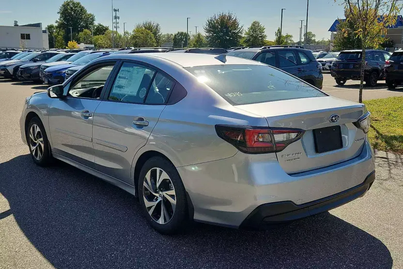 2025 Subaru Legacy Premium photo 1