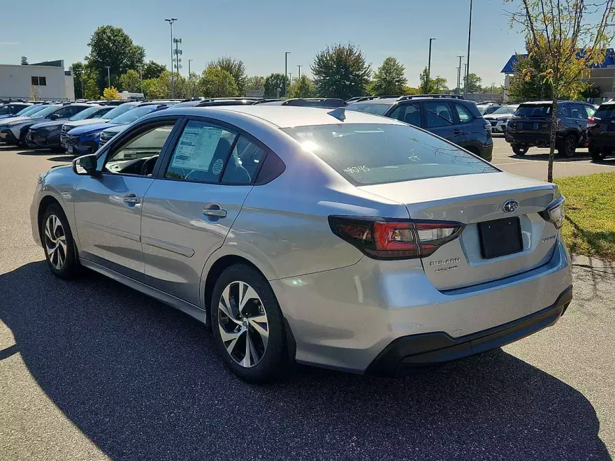 2025 Subaru Legacy Premium photo 1