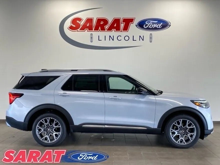 2025 Ford Explorer Platinum photo 1
