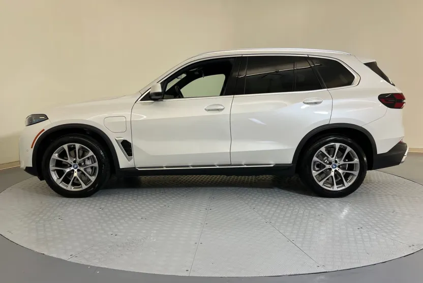 2025 Bmw X5 xDrive50e photo 1