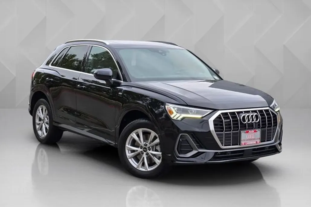 2022 Audi Q3 Premium Plus S line photo 1