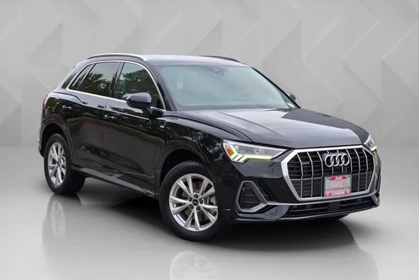 2022 Audi Q3 Premium Plus S line photo 1