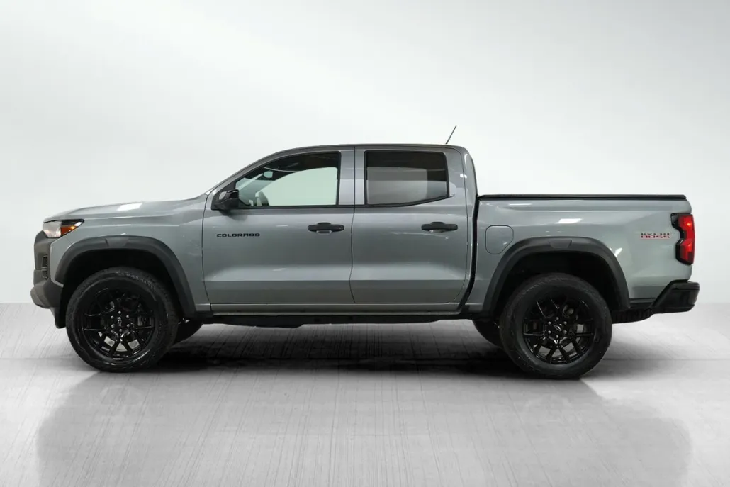 2023 Chevrolet Colorado Trail Boss photo 1