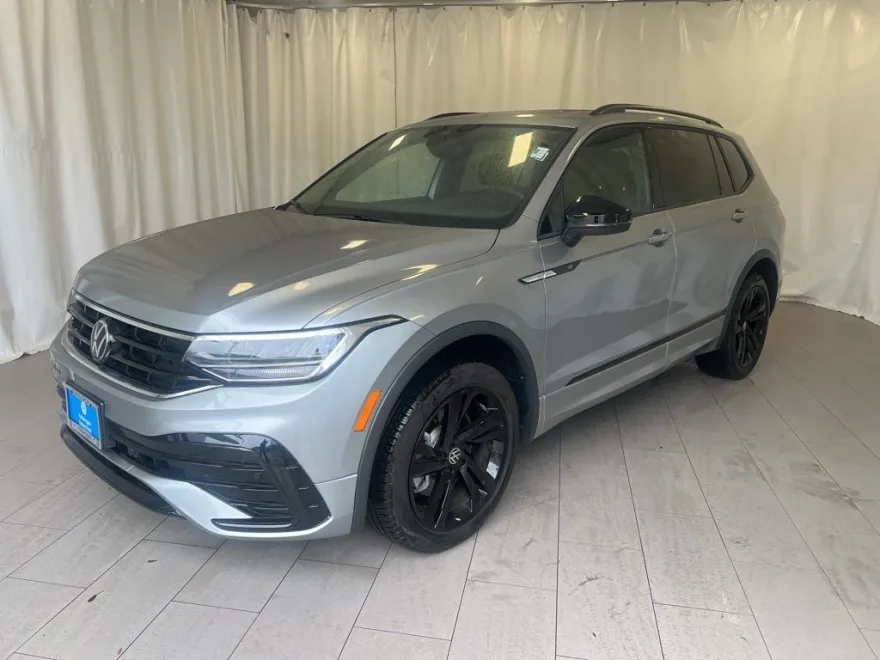 2024 Volkswagen Tiguan SE R-Line Black photo 1