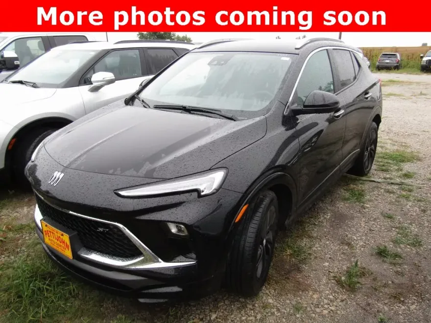 2024 Buick Encore GX Sport Touring photo 1