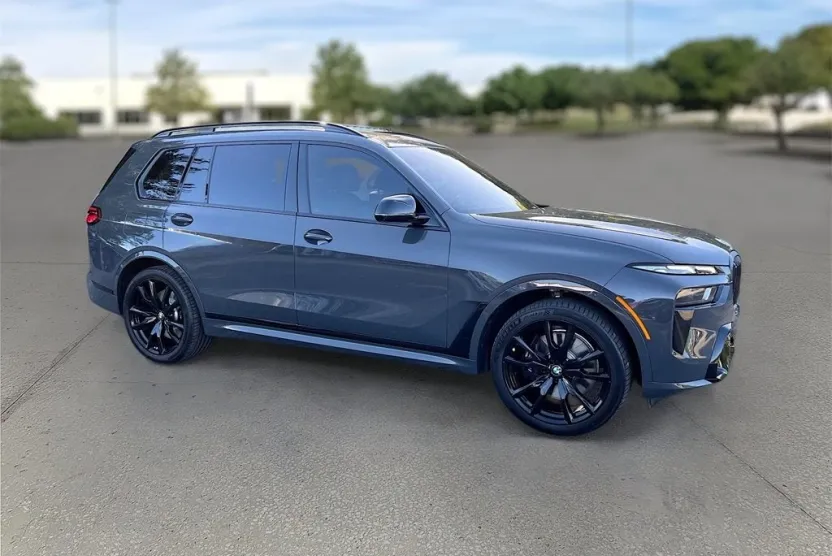 2024 Bmw X7 M60i photo 1