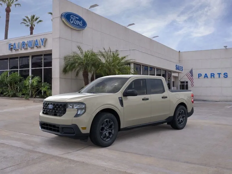 2025 Ford Maverick XLT photo 1