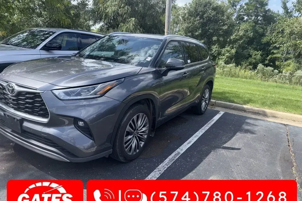 2023 Toyota Highlander Limited photo 1