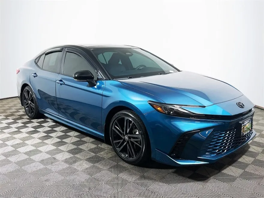 2025 Toyota Camry XSE photo 1