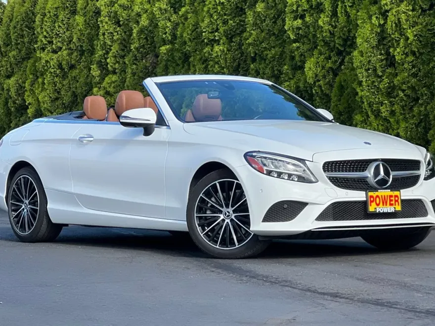 2020 Mercedes Benz C 300 photo 2