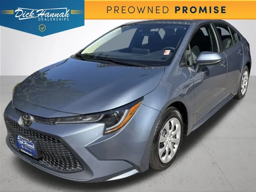 2021 Toyota Corolla LE photo 1