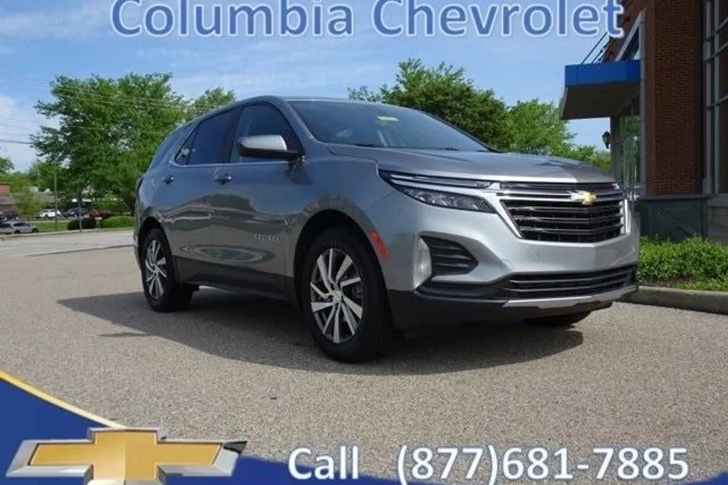 2023 Chevrolet Equinox LT photo 1