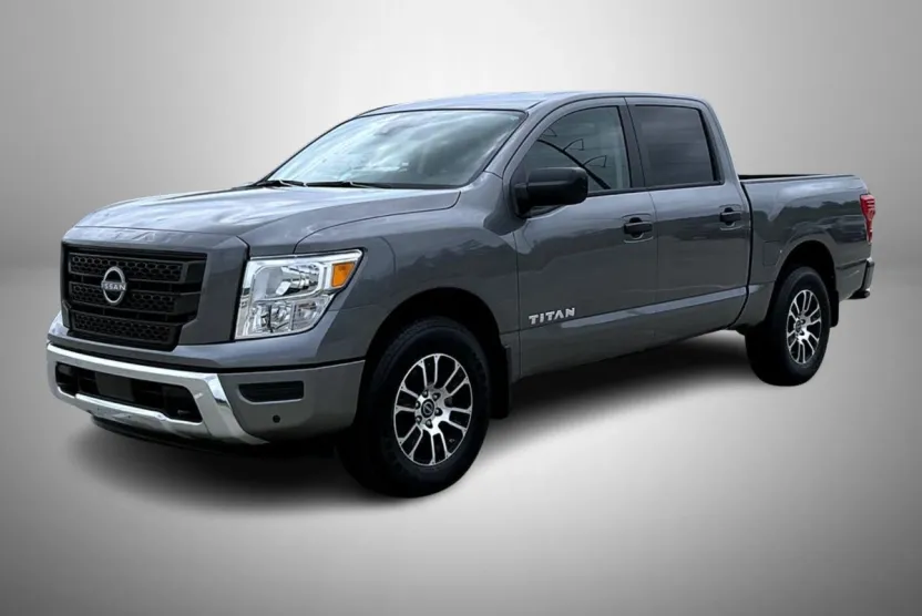 2024 Nissan Titan SV photo 1