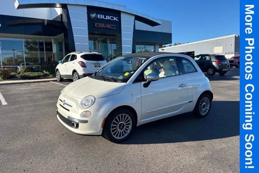 2015 Fiat 500 Lounge photo 1
