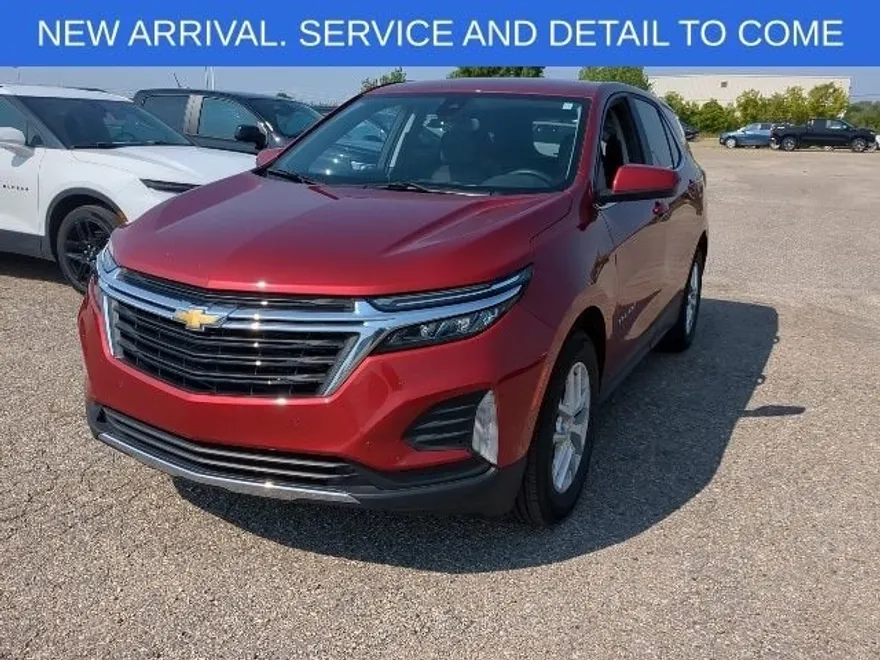 2024 Chevrolet Equinox LT photo 1