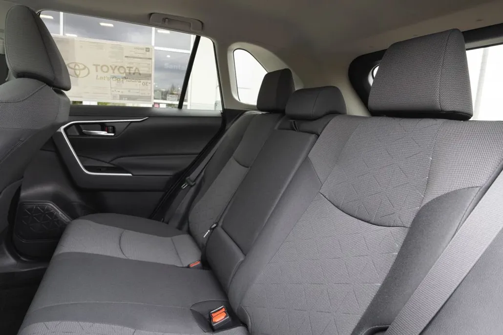 2025 Toyota RAV4 XLE photo 1