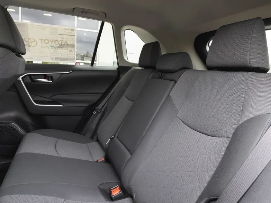 2025 Toyota RAV4 XLE photo 1
