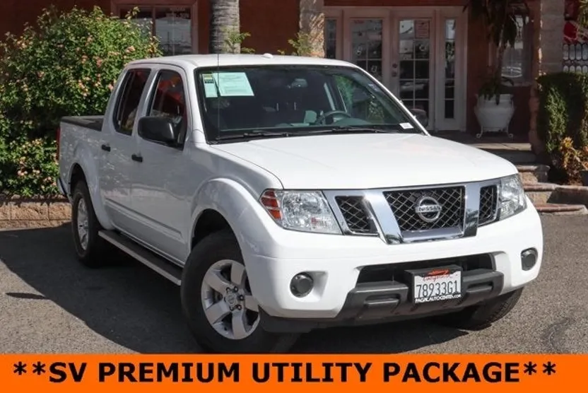 2012 Nissan Frontier SV photo 1