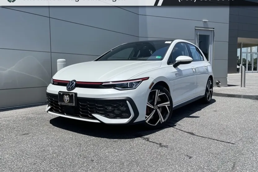 2025 Volkswagen Golf GTI SE photo 1