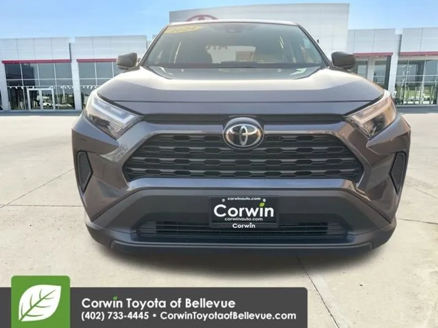 2024 Toyota RAV4 LE photo 1