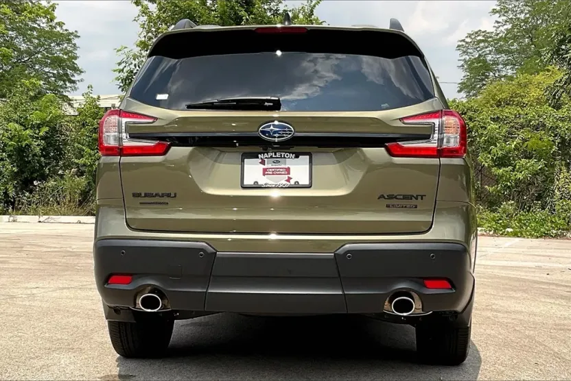 2025 Subaru Ascent Limited photo 1