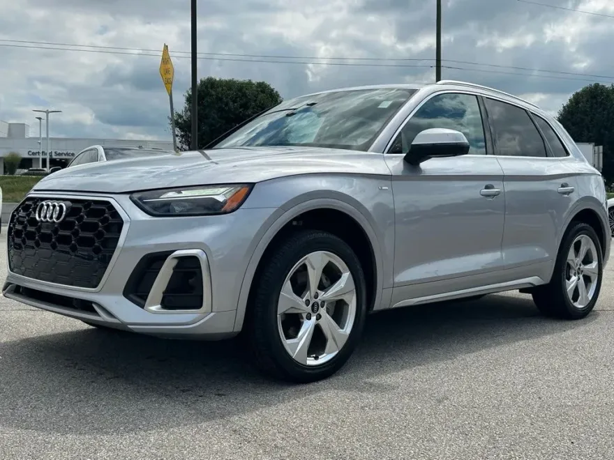 2022 Audi Q5 45 S line Premium photo 1
