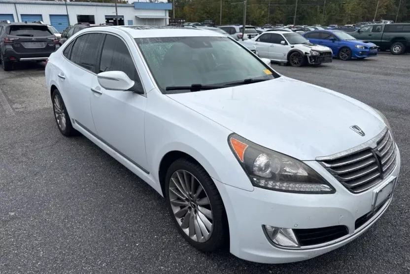 2014 Hyundai Equus Ultimate photo 1