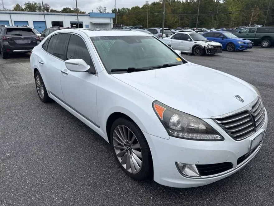 2014 Hyundai Equus Ultimate photo 1