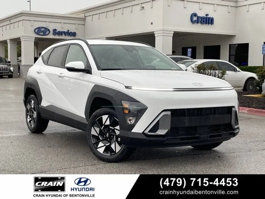 2025 Hyundai Kona SEL photo 1