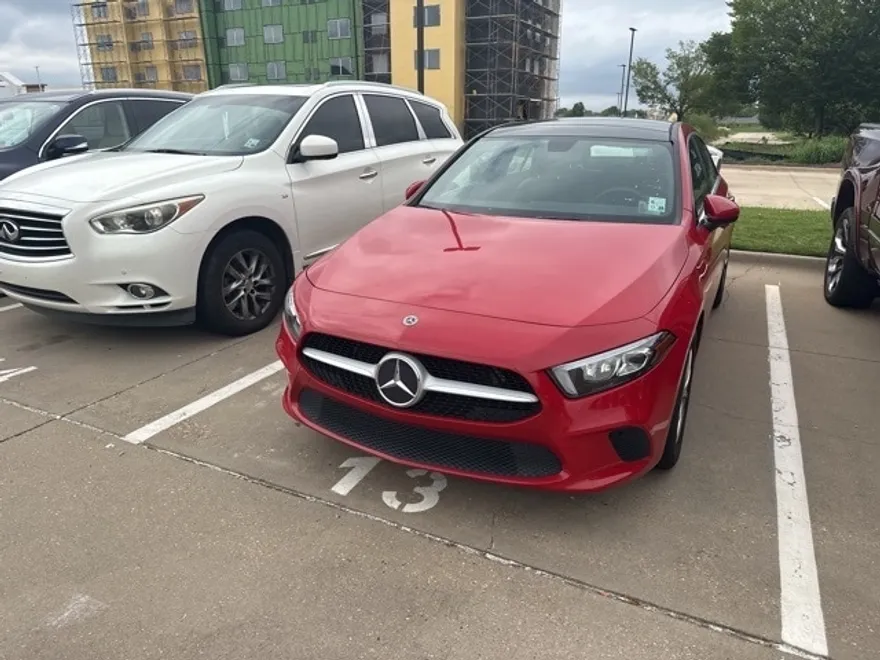2020 Mercedes Benz A 220 photo 1