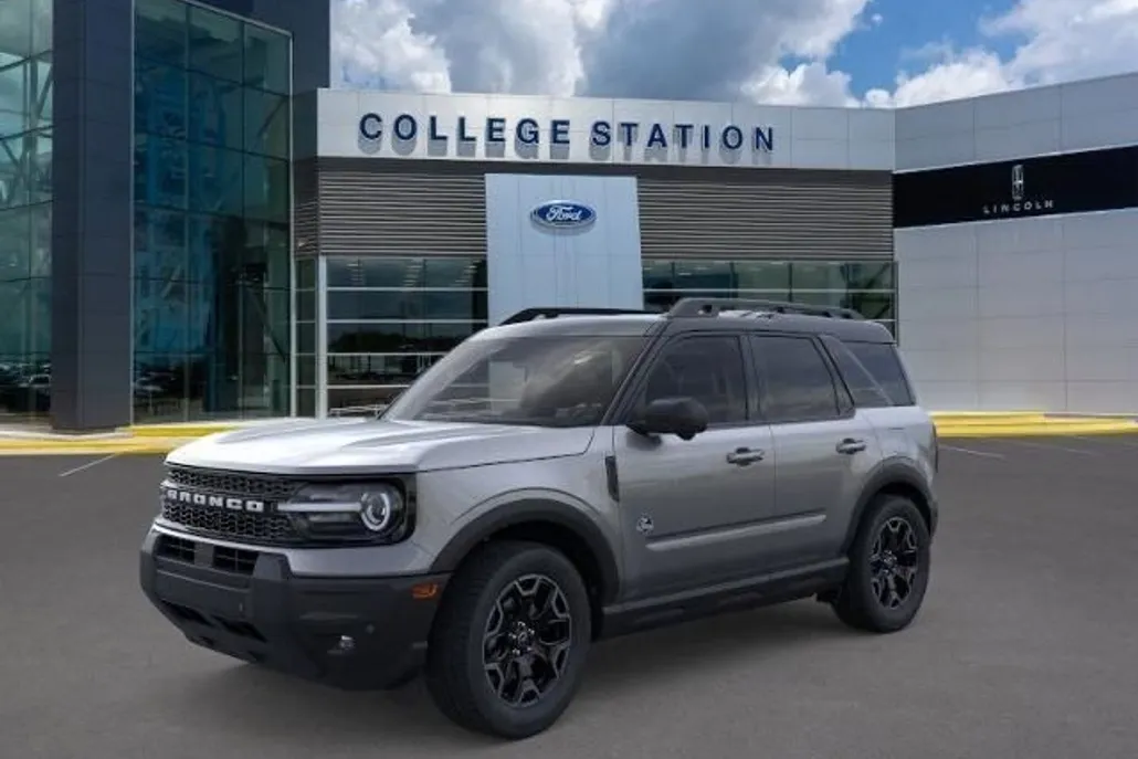2025 Ford Bronco Sport Outer Banks photo 1
