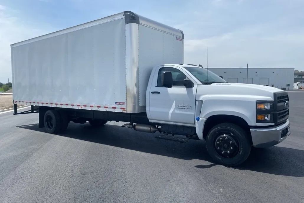 2023 Chevrolet Silverado 6500HD Work Truck photo 1