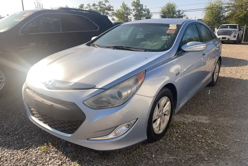 2014 Hyundai Sonata Hybrid photo 1