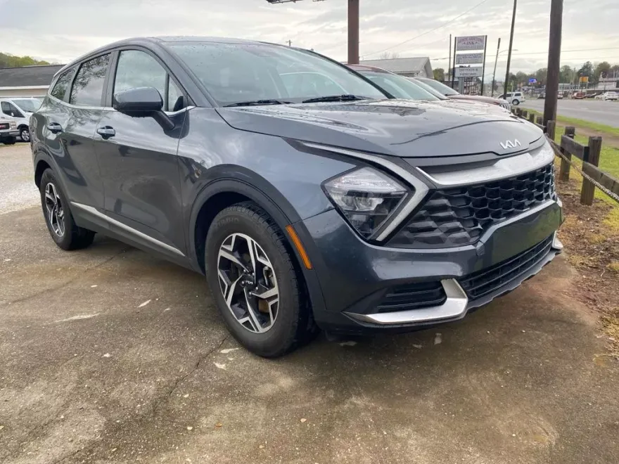 2023 Kia Sportage LX photo 1